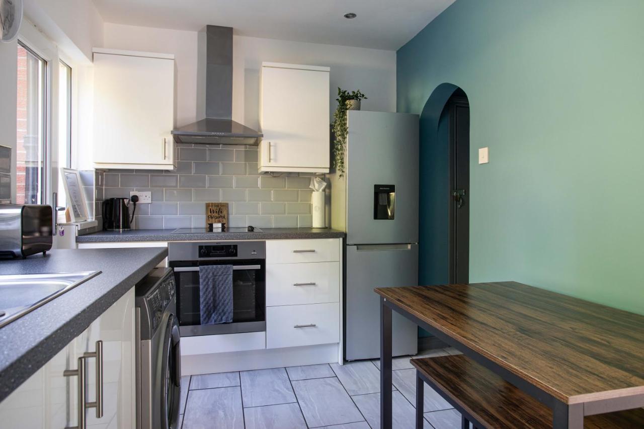 Fully Refurbished North Belfast Home Экстерьер фото