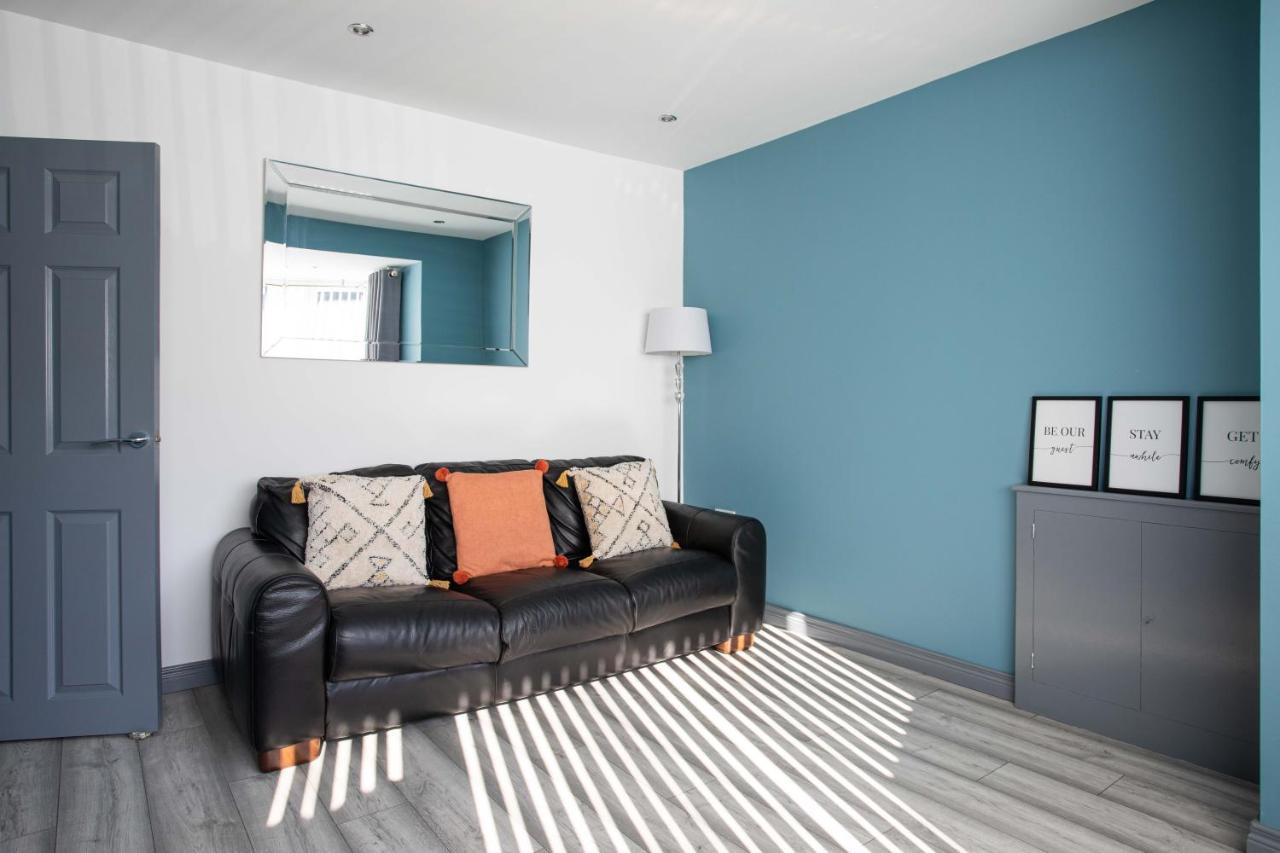 Fully Refurbished North Belfast Home Экстерьер фото